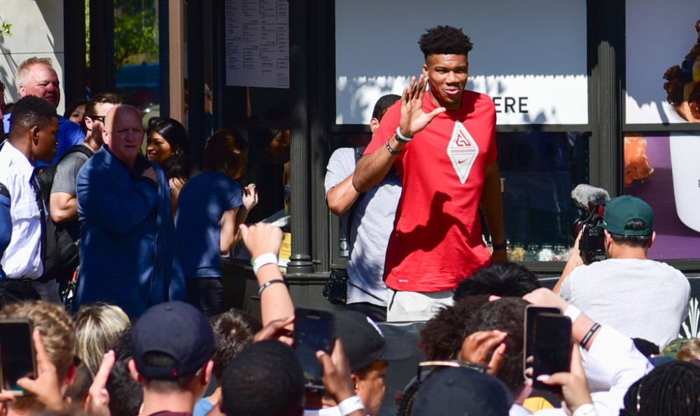 伤病潮又来了，球迷心碎（伤病潮再袭，球迷心碎不已）