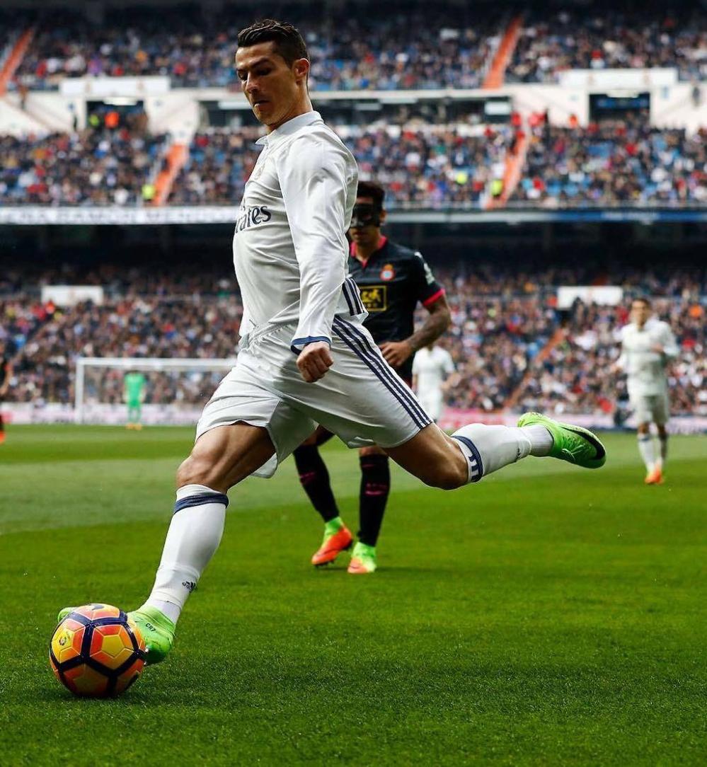 久保：我打游戏很烂没买PS5；皇社的厨师不去豪华餐厅屈才了（久保自嘲游戏太菜未购PS5；称皇社大厨不去豪华餐厅太可惜）