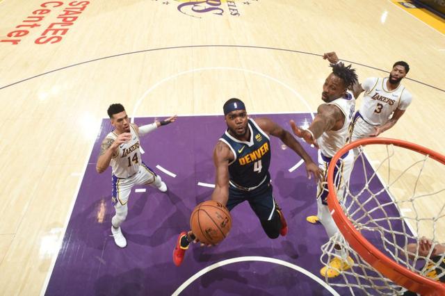 内马尔：我绝不会在任何时候损害自己的职业生涯（内马尔：无论何时，我都不会拿职业生涯冒险）