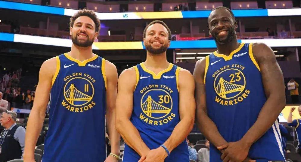 对朱利安·阿尔瓦雷斯的突然刹车（朱利安·阿尔瓦雷斯的急刹时刻）