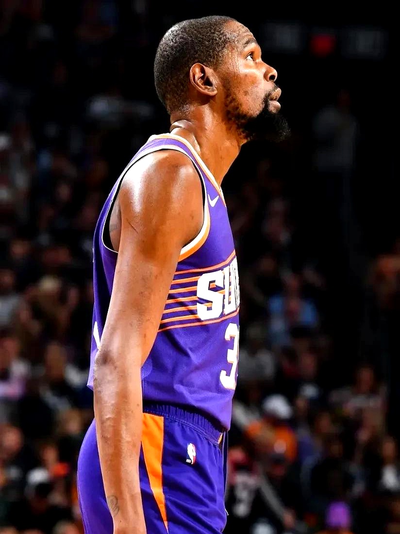 半场：米兰1-2都灵，拉比奥世界波，托莫里送点，莱奥伤退（半场战报：米兰1-2落后都灵，拉比奥轰出世界波，托莫里送点，莱奥伤退）