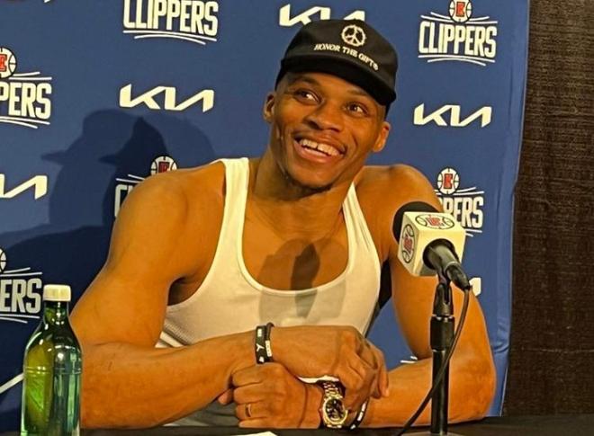 ATP总决赛第3日综述：阿卡逆转迎两连胜，穆塞蒂保留晋级希望（ATP年终总决赛第3日回顾：阿尔卡拉斯逆转豪取两连胜，穆塞蒂仍存晋级希望）