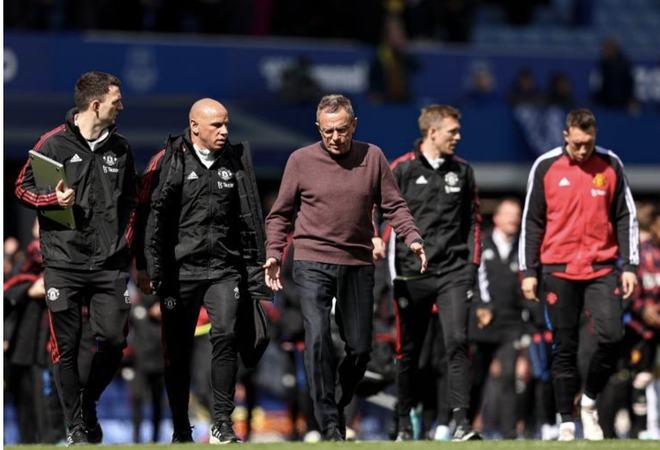 斯帕莱蒂：孔蒂是顶级教练，我们会全力以赴去应对那不勒斯（斯帕莱蒂盛赞孔蒂为顶级主帅：我们将全力迎战那不勒斯）