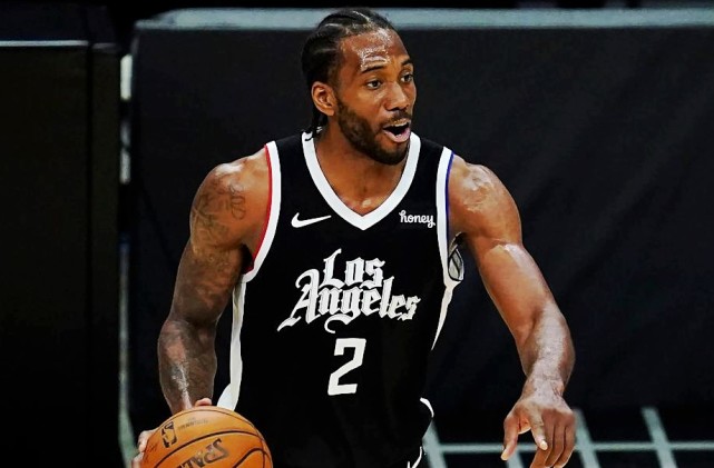 前裁判：球运行轨迹决定比塞克犯规不是红牌；皮奥倒地不是点球（前裁判解读：球路判定比塞克犯规不该红牌，皮奥倒地不判点球）