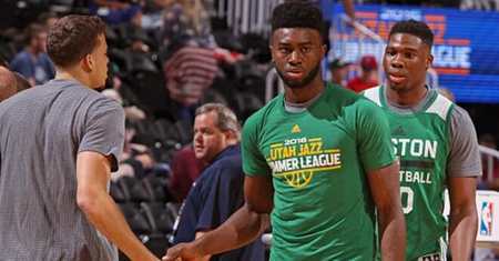 半场战报：米兰0-0拉齐奥，迈尼昂献神扑，红黑军团0射正（半场简报：米兰与拉齐奥互交白卷，迈尼昂神勇扑救，红黑军团零射正）