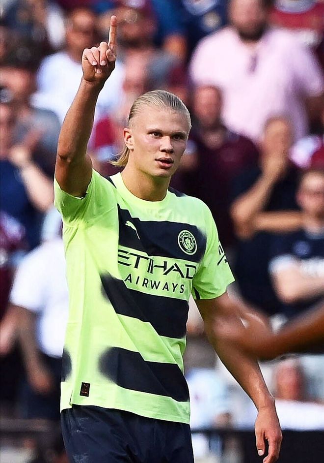 河南省委书记刘宁会见河南队将士，祝贺河南队勇夺足协杯亚军（河南省委书记刘宁接见河南队将士，祝贺球队斩获足协杯亚军）